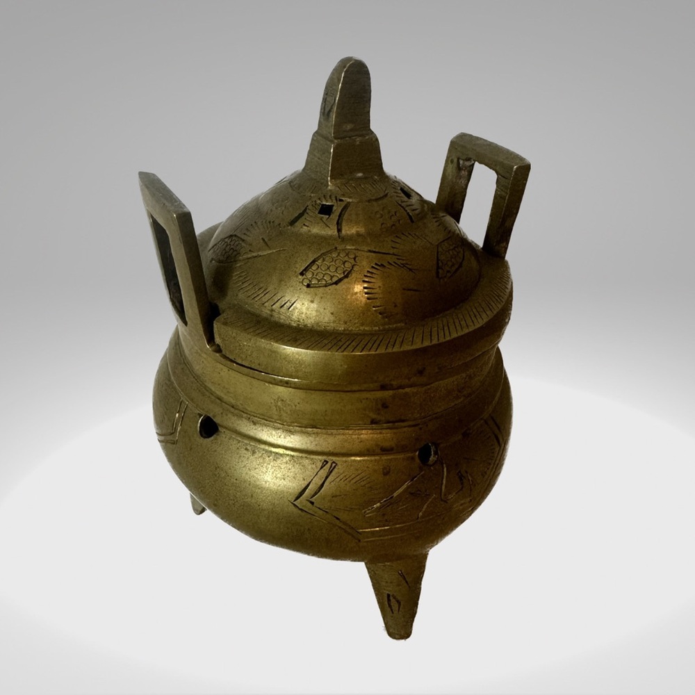 Antique 19C Chinese Brass Censer Solid Brass Incense Burner. - Picture 2 of 7